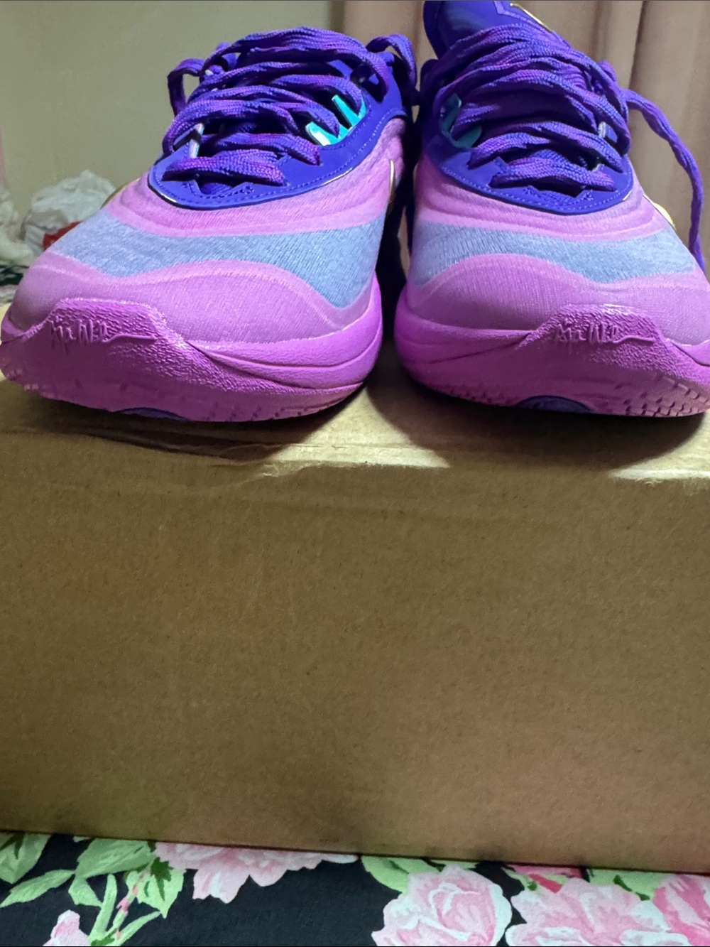 NEW Nike Women's Purple and Pink Athletic Sneakers with Gold Accents - Picture 11 of 12